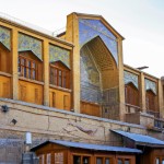 نمای مغازه دو طبقه براساس معماری سنتی ایرانی