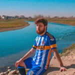 تصویر لیونل مسی با پیراهن استقلال در کنار رود دز در دزفول