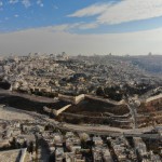تصویری از بیت المقدس و شادی مردم از آزادی آن