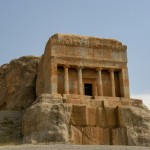 مقبره کوروش بزرگ هخامنشی