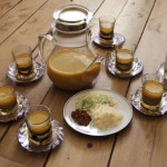 خوردن دوغ و گوشفیل یک ایرانی