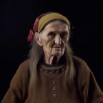 پیرزنی روستایی  بسیار پیر