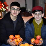یه عکس میخوام از نوجوانان پسر در شب یلدا