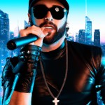 اشکان فدایی در حال رپ خواندن