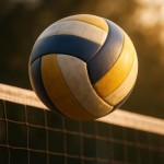 توپ والیبال در بالای تور والیبال در حال چرخش باشد